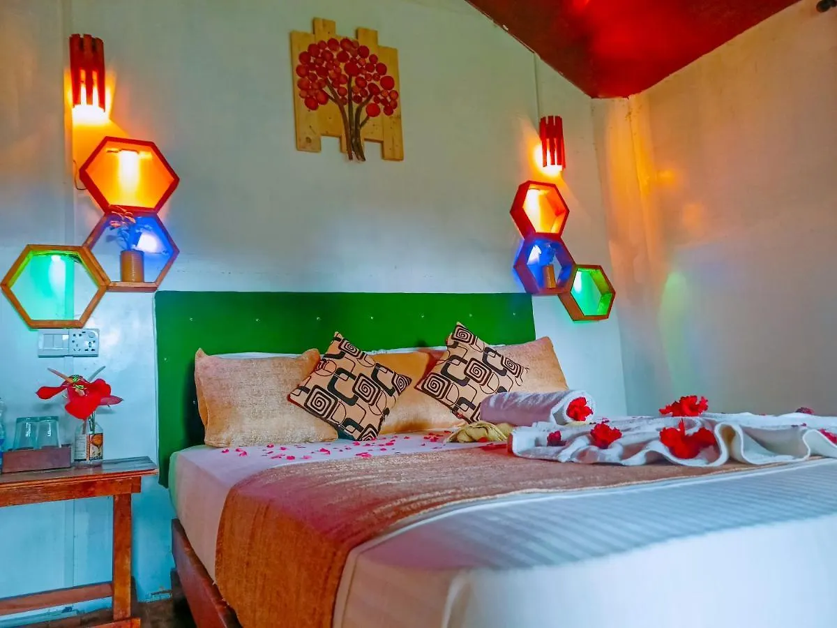 Experience The Comforts Of An Amazing Treehouse Sigiriya 0*,